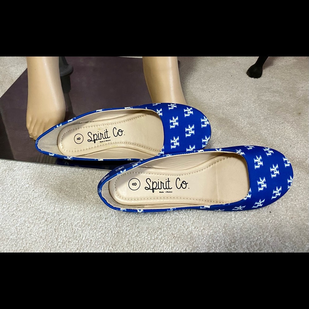 UK fans! Perfect flats for UK ballgames, tailgating and more! - Picture 2 of 12
